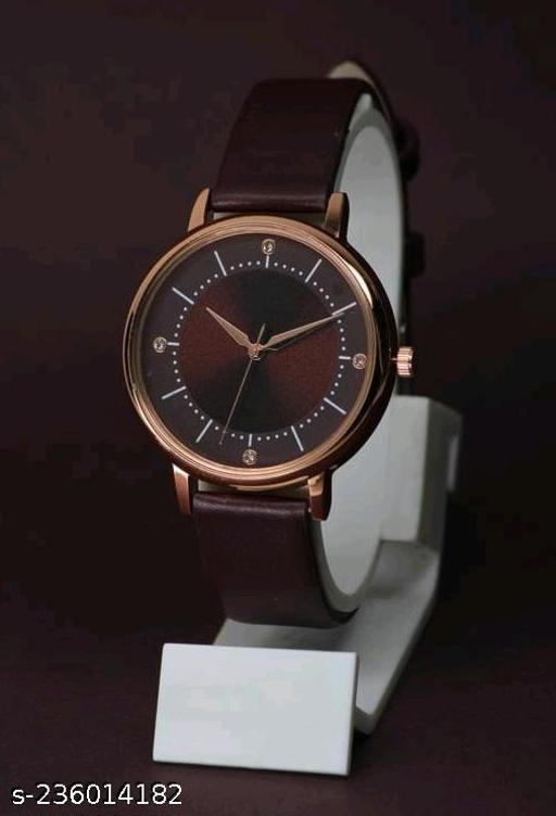 New Antique Designer LEather Strap Analog Watch for Girls and Women