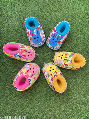 BOOTIES Baby Shoes, Baby Shoes for Boy's and Girl's Canvas with Anti-Slip Sole Great quality of Pair BABY INFANT SHOES & BOOTIES