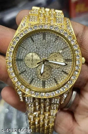 New Trending Analog Gold Round Diamond Chronograph Unisex Analoge Watch