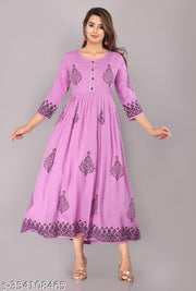 Elevate your ethnic wardrobe /women rayon Anarkali printed Kurti