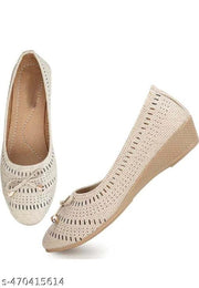 Stylish bellies for women and comfortable  (CREAM)