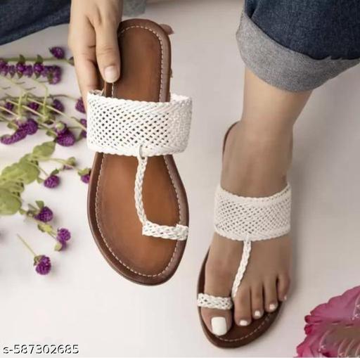 LATEST KOLHAPURI SLEEPER,BEST FOR WOMEN AND GIRLS,PINK FLIP FLOP, CAUSAL SLEEPER FOR GIRLS,BEST FLAT UNDER 300