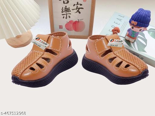 LIFEO  Unisex-Child Closed Toe Zimmi  Sandals for Kids