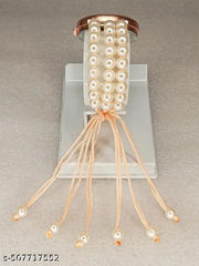 WHITE BEAD BRACELET TYPE WATCH