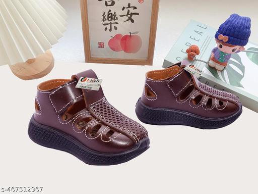 LIFEO  Unisex-Child Closed Toe Zimmi  Sandals for Kids