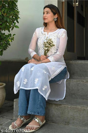 galabooti chikan kurti