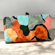 Fashionable Modern Women Clutches