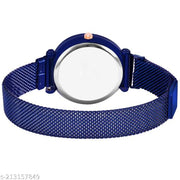 Luxury Studded Color New Mesh Magnet Buckle Starry sky Quartz Sparkling Magnetic Strap Magnet watch Girls and Women.