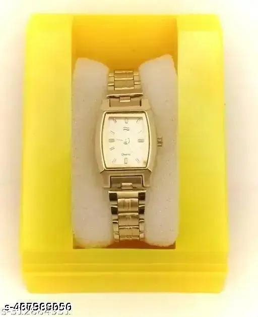 Tranding  Beautiful Golden Square Watch For Women's