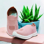 KID'S STYLISH WINTER SHOES /TRENDING SPORTS SHOES FOR CHILDREN