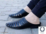 Stylish Men's Synthetic Grey Juttis