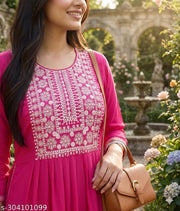 Trendy Women's Nayra Kurti