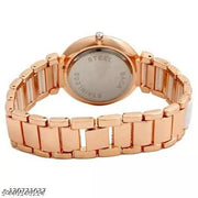 Lettest Fashionable Round Dial Analog Watch Combo For Girls/ Women