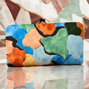 Fashionable Latest Women Clutches