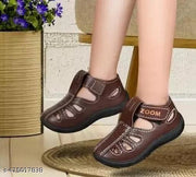 Kids closed toe sandals for boys and girls