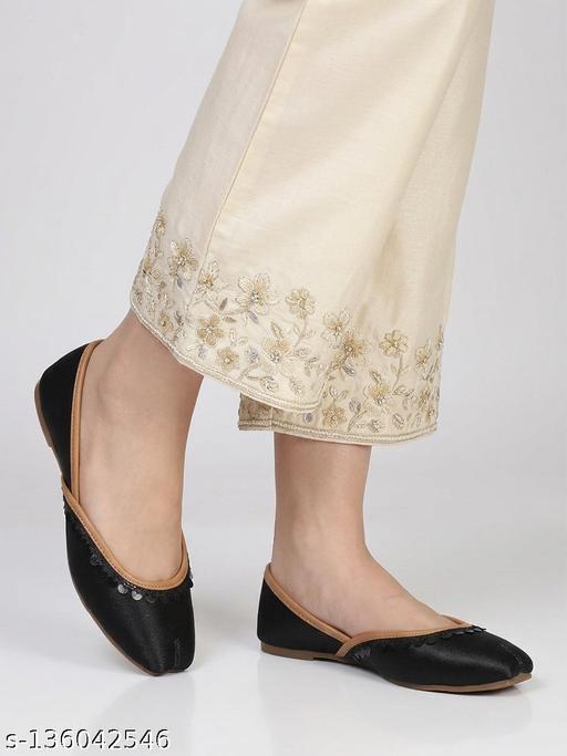 YEPPLO Women's and Girl's Handmade Ethnic Jutti,Lace work on Upper,Traditional Mojari and Jutis