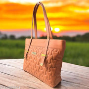 Graceful Fashionable Women Handbags