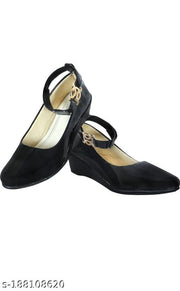 LAXMI TRACE  Latest Collection, Comfortable Ethnic Sandal Fashionable Bellies For Women's and Girl's Bellies for Women BROWN Color (BLACK)