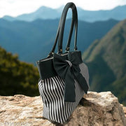 Elegant Bow Tote Bag – Stylish Handbag with Chic Lining & Trendy Design