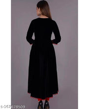 4 LATKAN  Black Embroidered    kurti woman,s