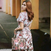 New style trending hand bag for girls and women school college and office