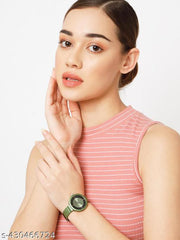 mate design formal look steel Belt  green colour casual look analog watch for womens and womens (Pack of 1)