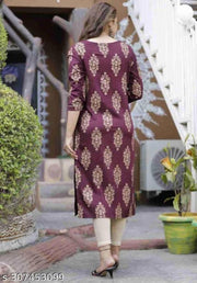 Women's Rayon Gold printed Straight kurti