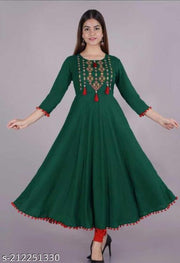 Women Embellished Viscose Rayon Anarkali Kurta