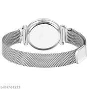 Analogue Black Dial Magnet Watch for Women or Girls